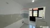 Apartament cu 3 camere B.dul Bucuresti 