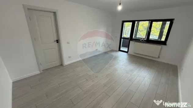 Apartament cu 3 camere B.dul Bucuresti