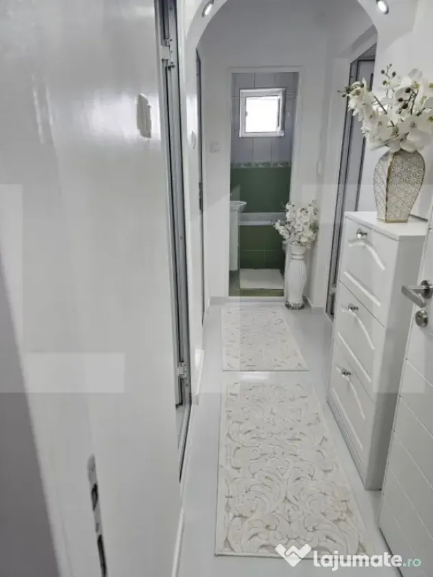 Apartament cu 2 camere decomandat. Aleea Parcul Tineretului
