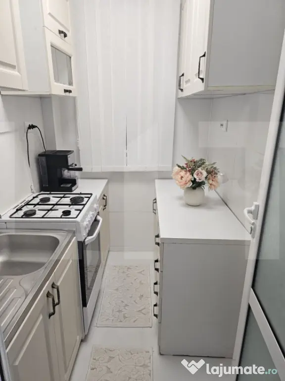 Apartament cu 2 camere decomandat. Aleea Parcul Tineretului