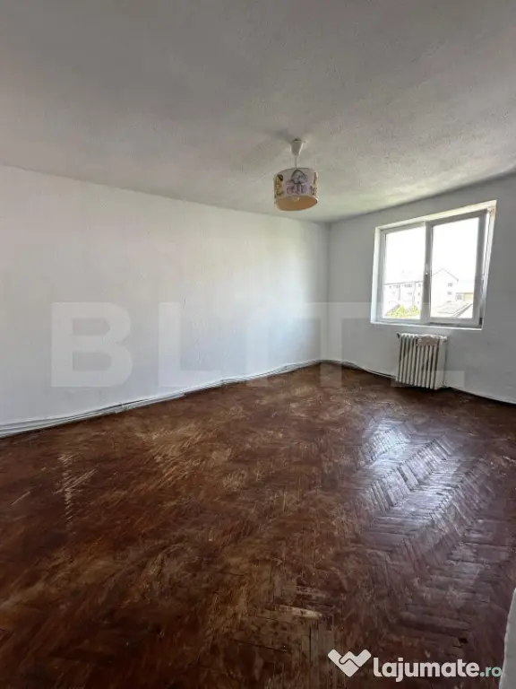 Apartament 4 camere, 2 băi, 2 balcoane – Etaj 3 – Sensu