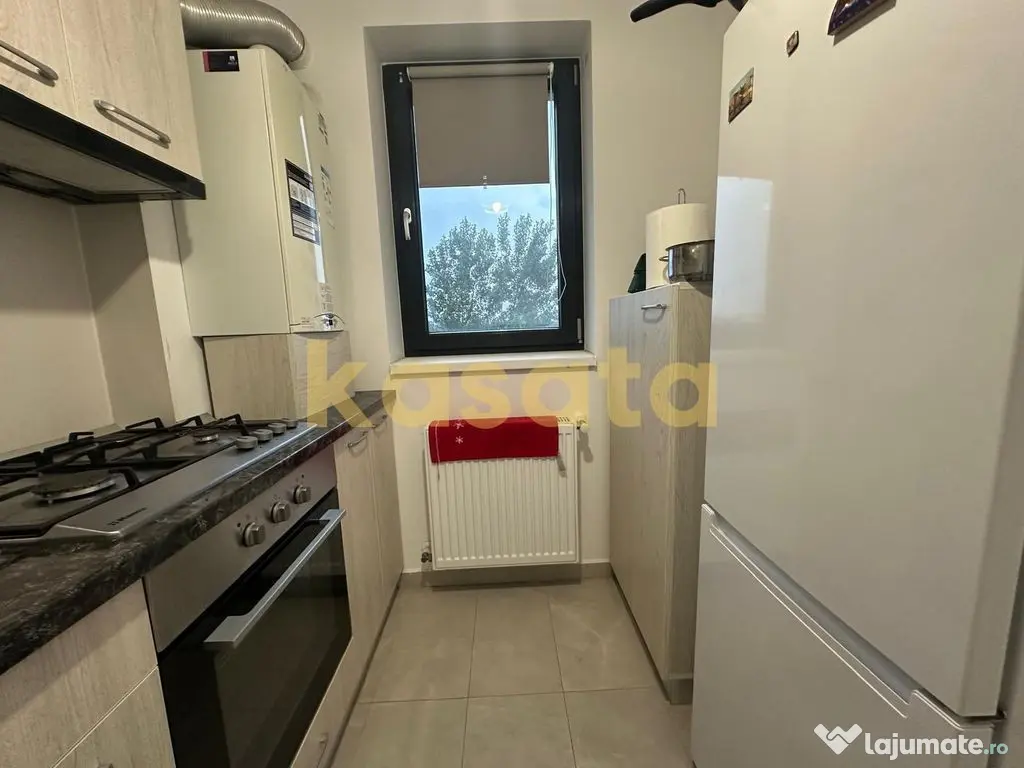 Garsoniera spatioasa, la 2 minuta de metrou