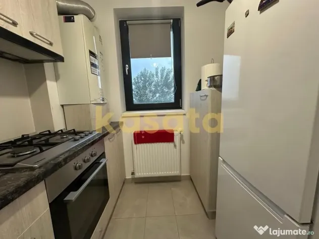 Garsoniera spatioasa, la 2 minuta de metrou