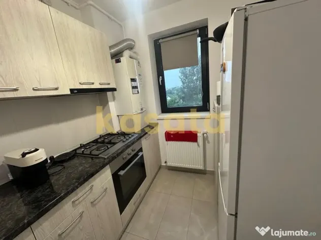 Garsoniera spatioasa, la 2 minuta de metrou