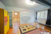 Casă în Centrul Istoric, cu mansardă, singur în curte... 