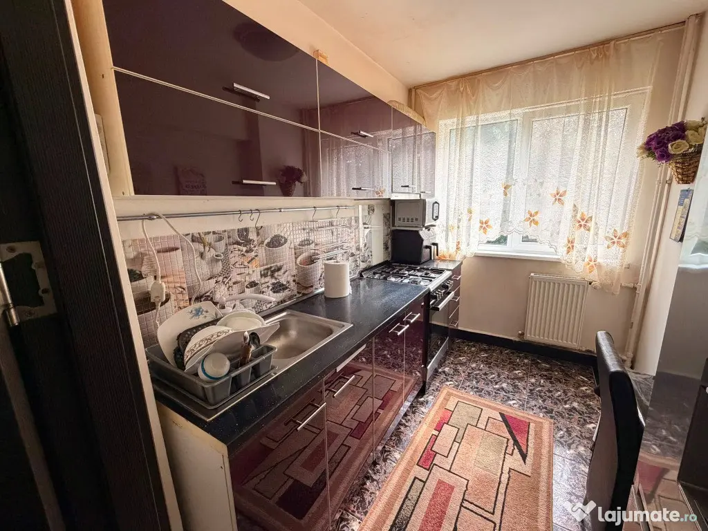 Apartament 2 camere zona romancierilor