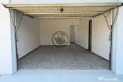 Casa de vanzare | Teren 1.300 mp | Garaj | Pleașa, PH | ... 