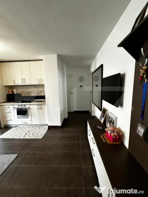 Apartament complet renovat, mobilat și utilat – etaj 1, z