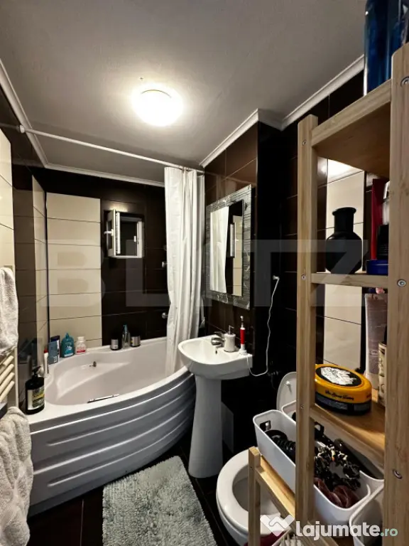 Apartament complet renovat, mobilat și utilat – etaj 1, z
