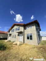 Casa duplex la rosu C1+C2, 302 mp utili, 500 mp teren