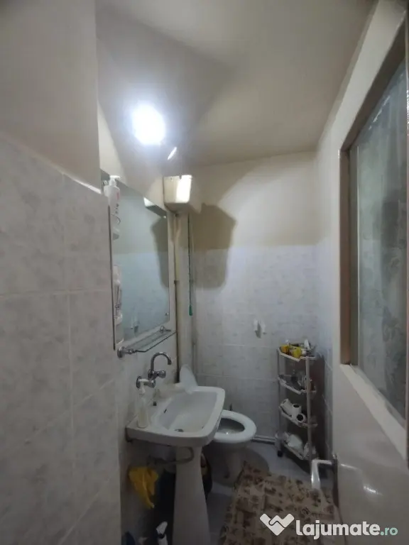 Apartament cu 4 camere spatios