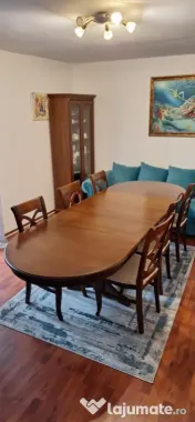 Masă extensibilă cu șase scaune 