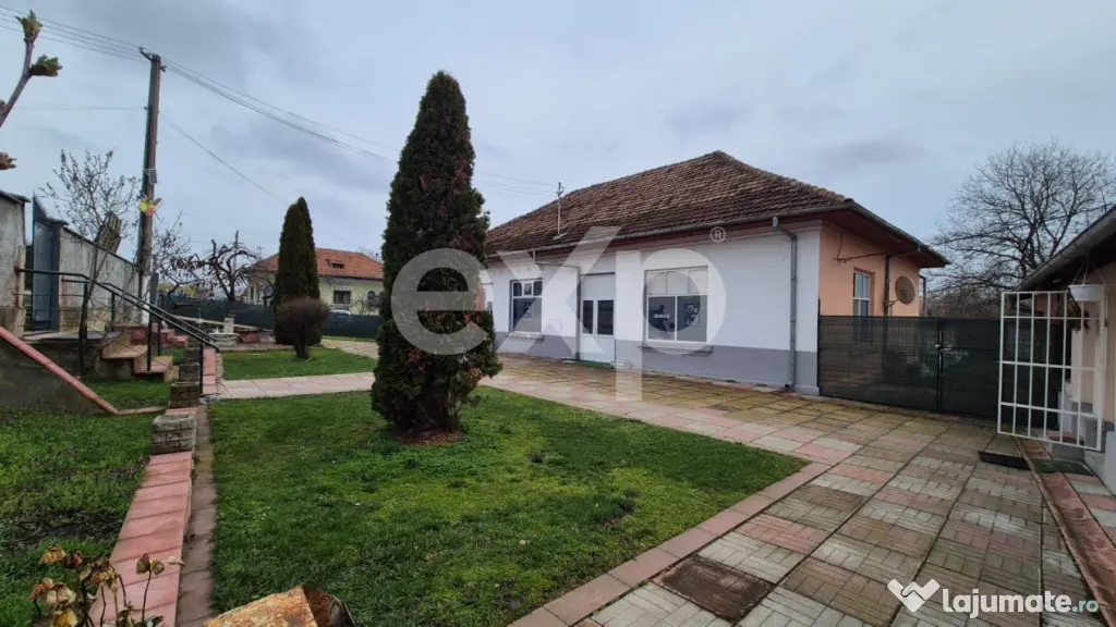 Spațiu Comercial 210 mp + Teren 2.000 mp | Centru Băjești
