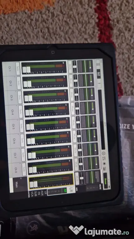 Vând Mixer Digital Mackie DL1608 – impecabil + 2 iPad-uri + Router Apple