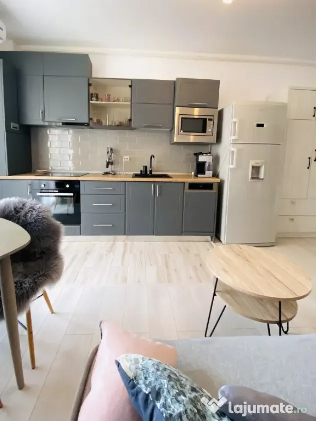 Apartament cu o camera str Traian