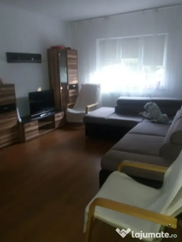 Inchiriere apartament 2 camere – Ploiești, zona Vest-Baraolt