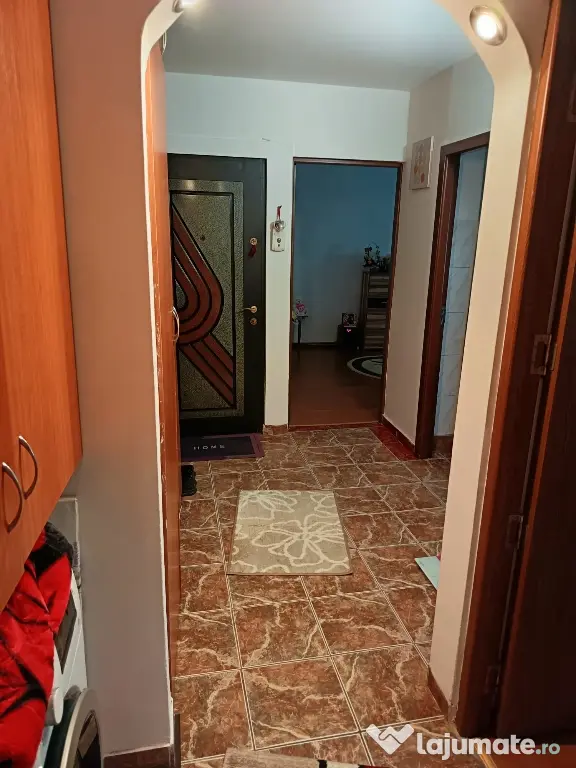 Inchiriere apartament 2 camere – Ploiești, zona Vest-Baraolt