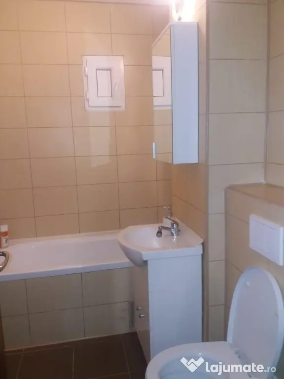 Inchiriere apartament 2 camere – Ploiești, zona Vest-Baraolt