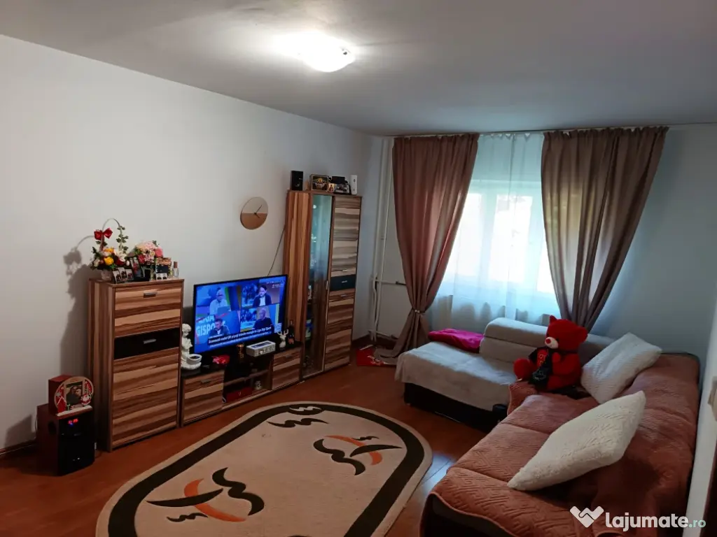 Inchiriere apartament 2 camere – Ploiești, zona Vest-Baraolt