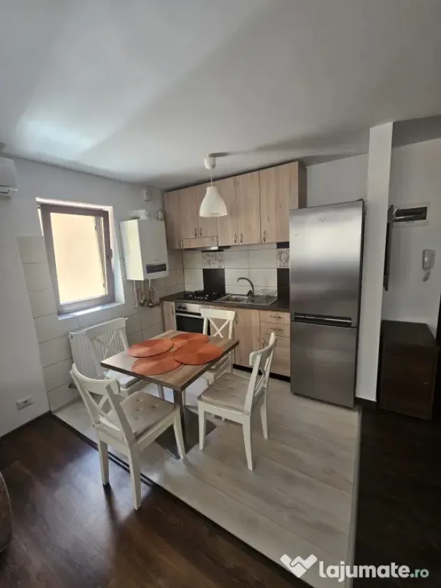 Închiriere apartament zona Piața Muncii