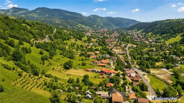 Deschidere spre crestele alpine documentatie turistica,4.40