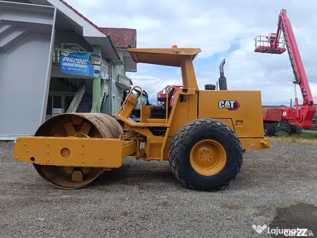 Cilindru compactor Caterpillar CS-563, 11.5 tone
