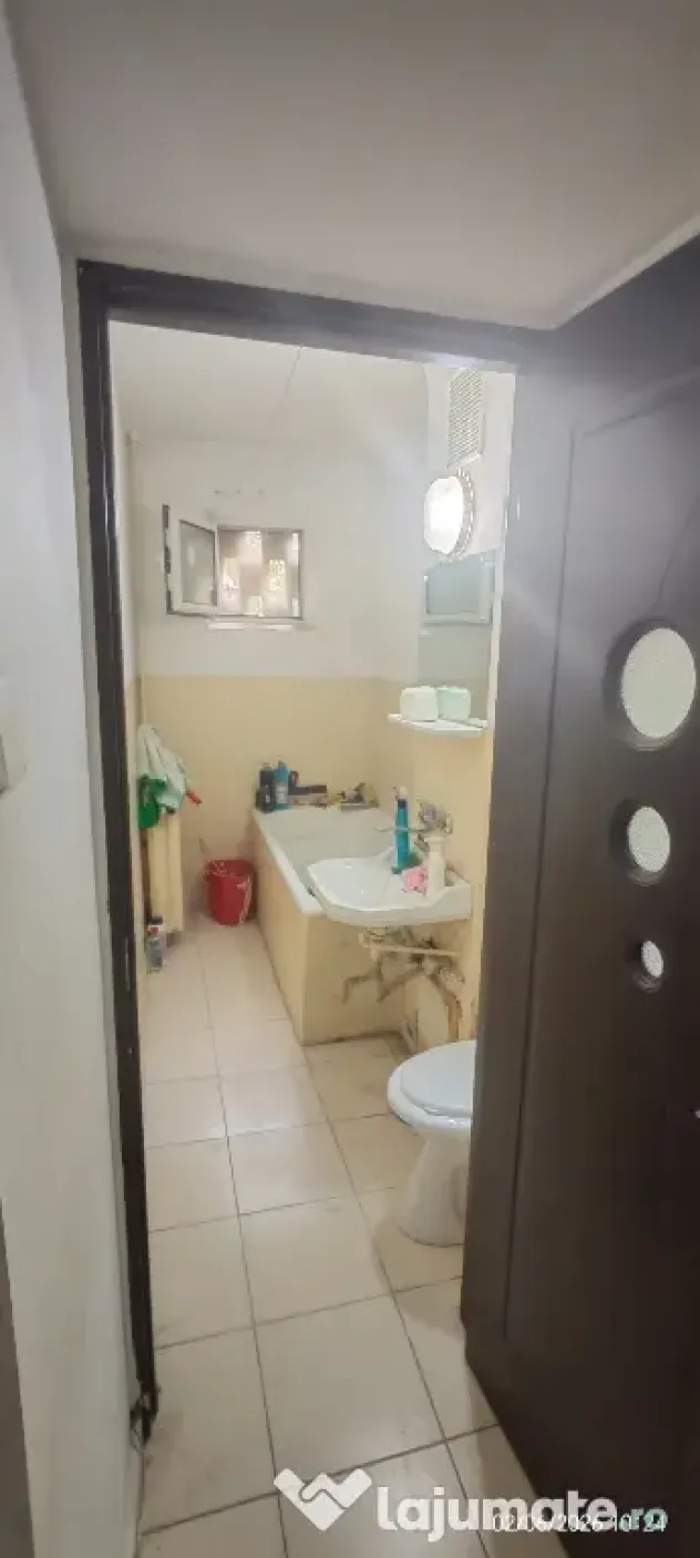 Apartament 2 camere Malu Roșu, preț negociabil