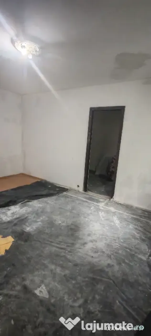 Apartament 2 camere Malu Roșu, preț negociabil