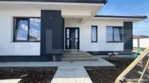 De vanzare casa in Santandrei cu garaj si bucatarie de vara