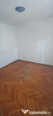 Cosbuc, zona scolii nr.11, 2 camere, etaj 2