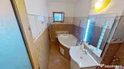 Apartament 3 camere, etaj 1/ 82,3 mp/ zona Spitalul Munic... 