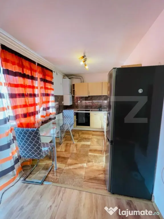 Apartament 3 camere, 64mp, parcare, etaj 1, zona Teilor
