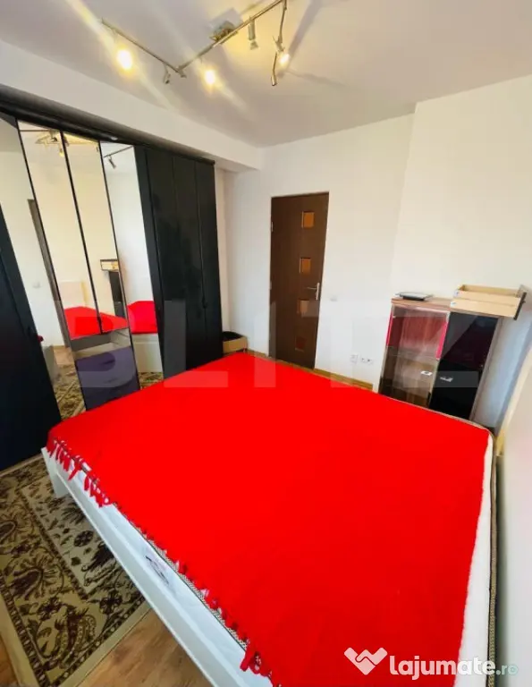 Apartament 3 camere, 64mp, parcare, etaj 1, zona Teilor
