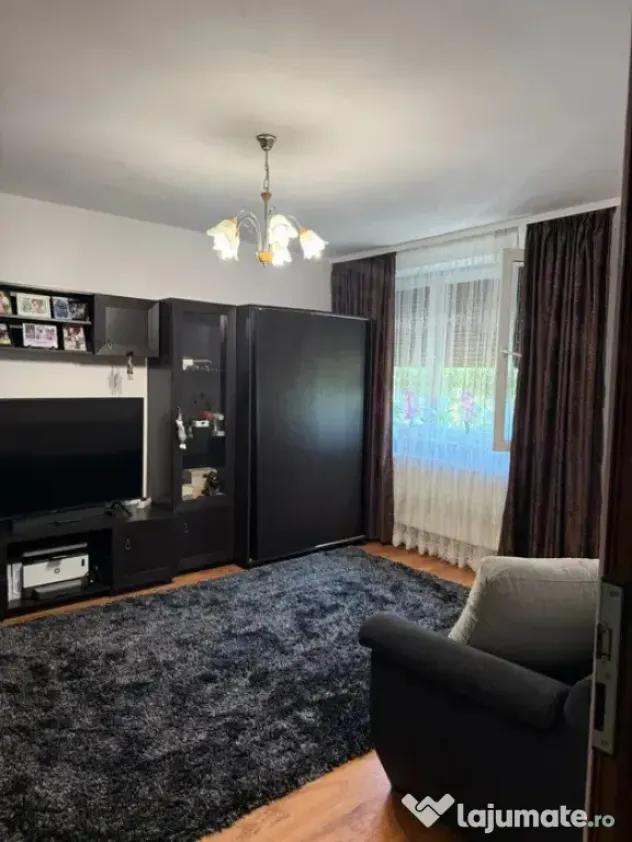 Apartament 2 camere decomandat, centrală proprie, 54 mp, zo