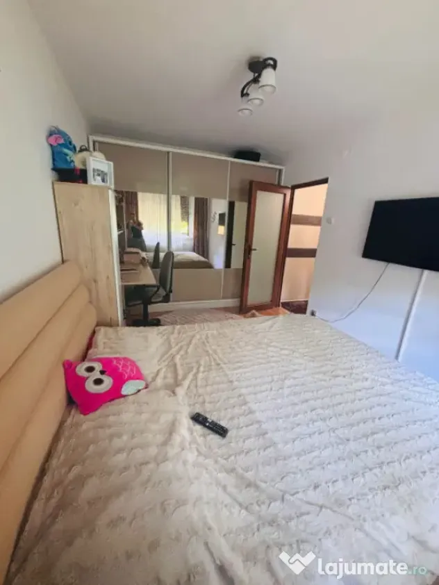 Apartament 2 camere decomandat, centrală proprie, 54 mp, zo