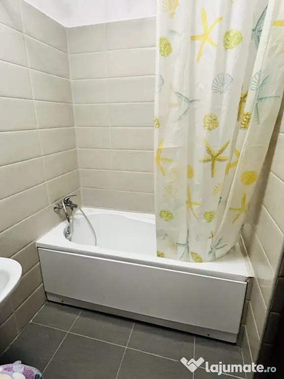 Inchiriez apartament 2 camere Sanpetru Residence