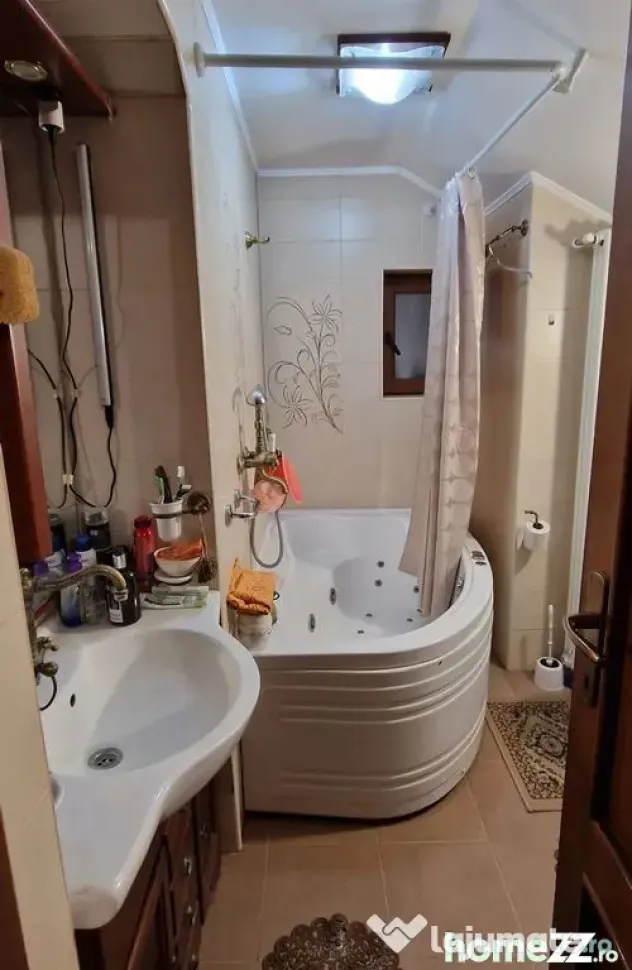 Eforie Sud, vila P+1, la 350 metri de mare. - Eforie Sud (Constanta)