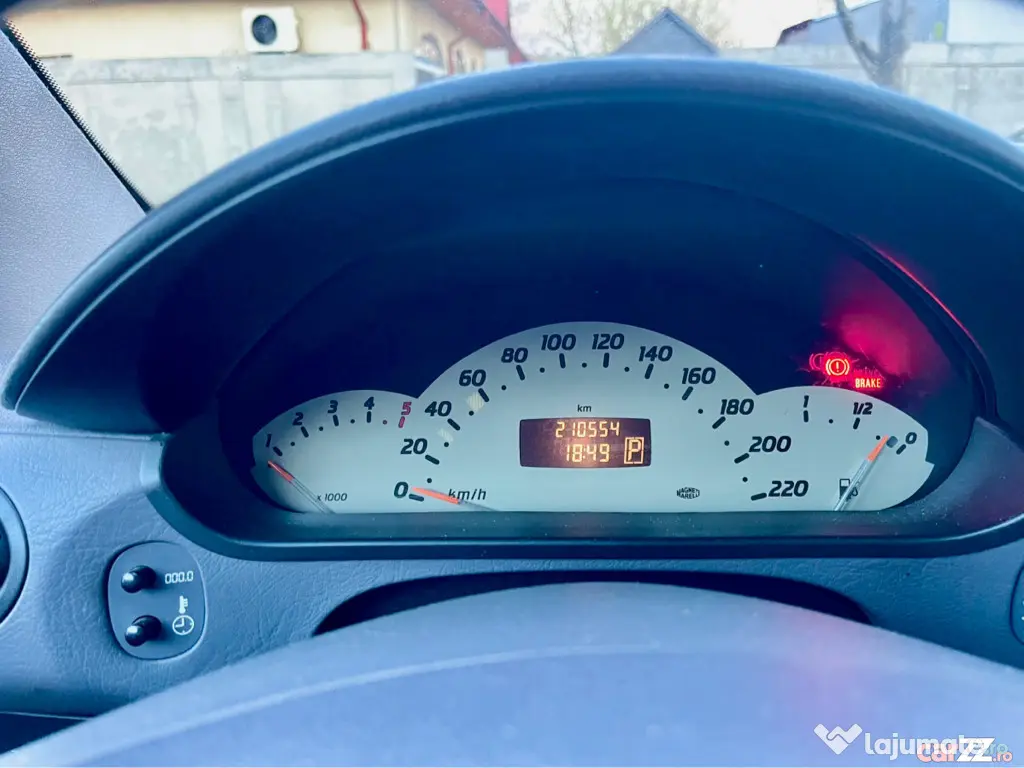 MERCEDES-BENZ A-Class 2002 — imagine 9