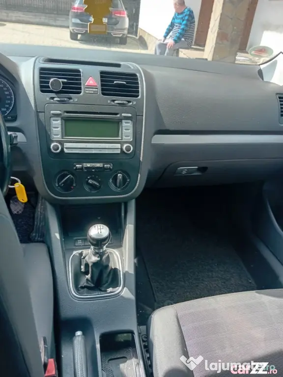 VW golf 5 benzna an 2007