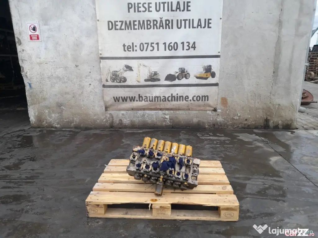 Distribuitor hidraulic Rexroth M8-1003-03/7M8-22 excavator Liebherr A902