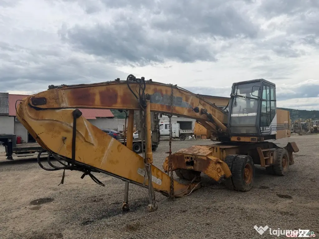 Pompa hidraulica excavator pe roti Case 1188 piese