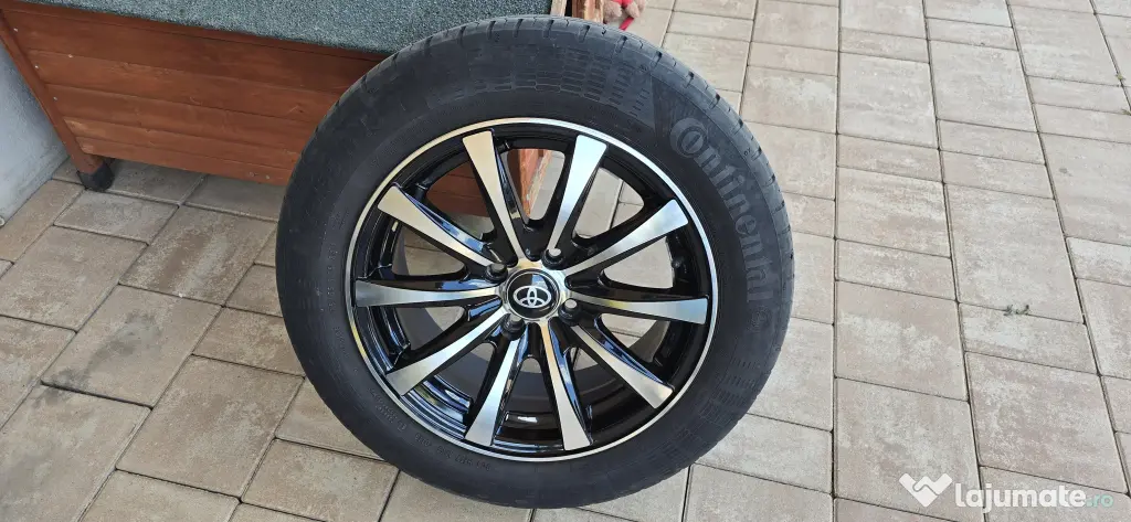 De Vanzare jante aliaj Toyota Yaris R15