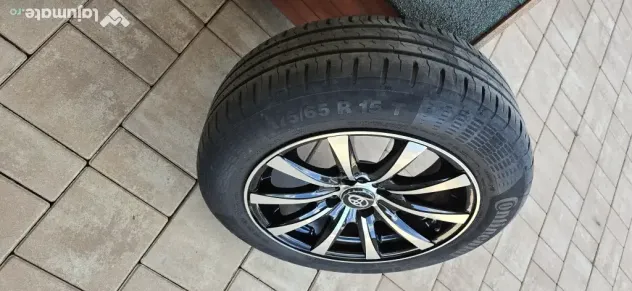 De Vanzare jante aliaj Toyota Yaris R15