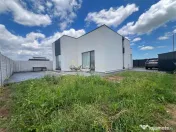 CASA PARTER MOBILATA SI UTILATA-3 CAMERE-2 BAI-STR.MIORITA