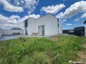 CASA PARTER MOBILATA SI UTILATA-3 CAMERE-2 BAI-STR.MIORITA