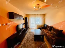 Apartament cu 3 camere decoamndate in zona Mihai Viteazu