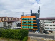 Cladire birouri si spatiu comercial , 830 mp constr, 15 locu