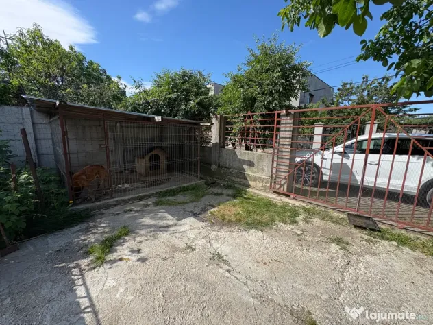 Casă de vânzare în Clinceni strada privata. panouri solare
