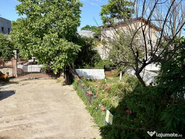 Casă de vânzare în Clinceni strada privata. panouri solare