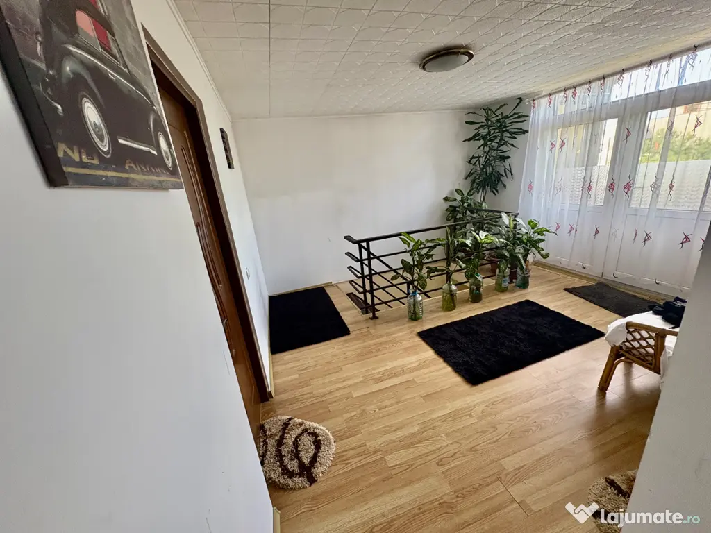 Casă de vânzare în Clinceni strada privata. panouri solare